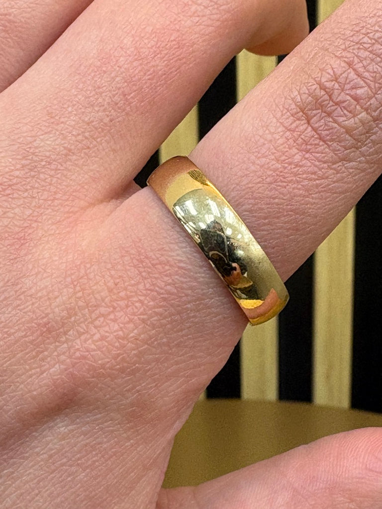 14K Wedding Band