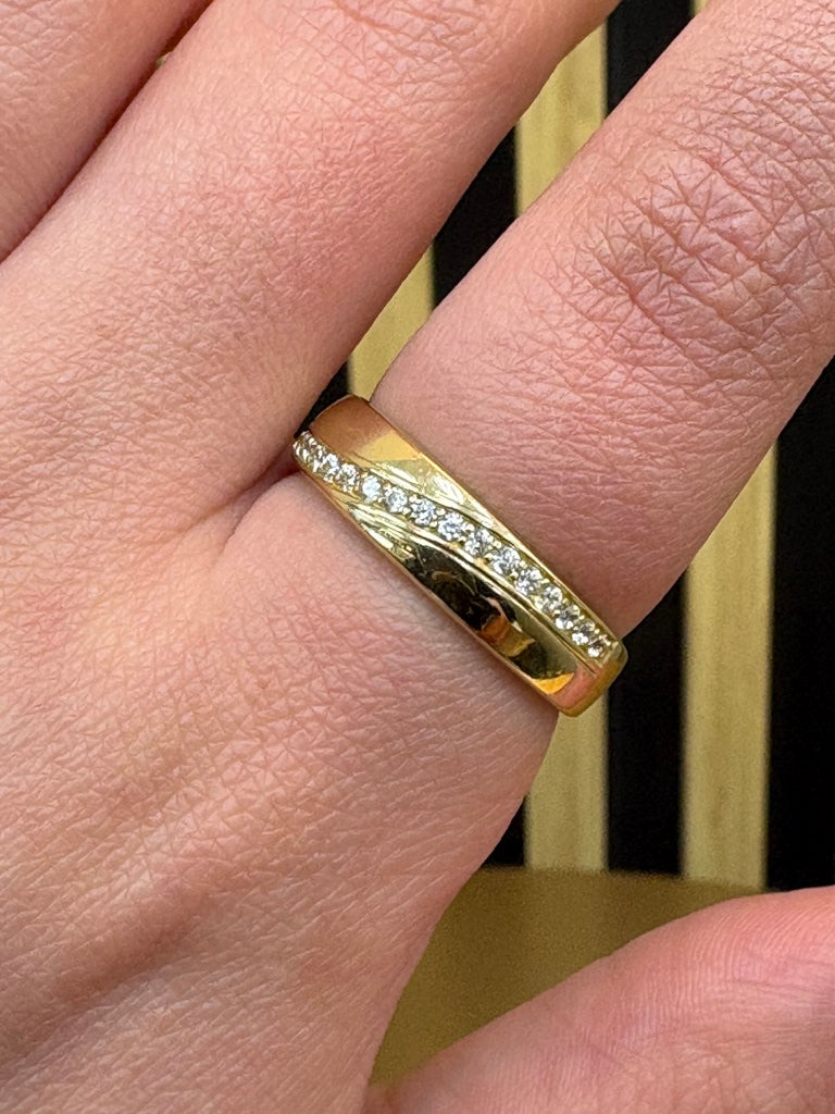 14K Wedding Band
